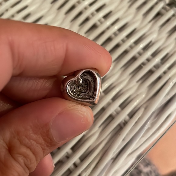 Sterling silver heart earrings - Picture 3 of 3